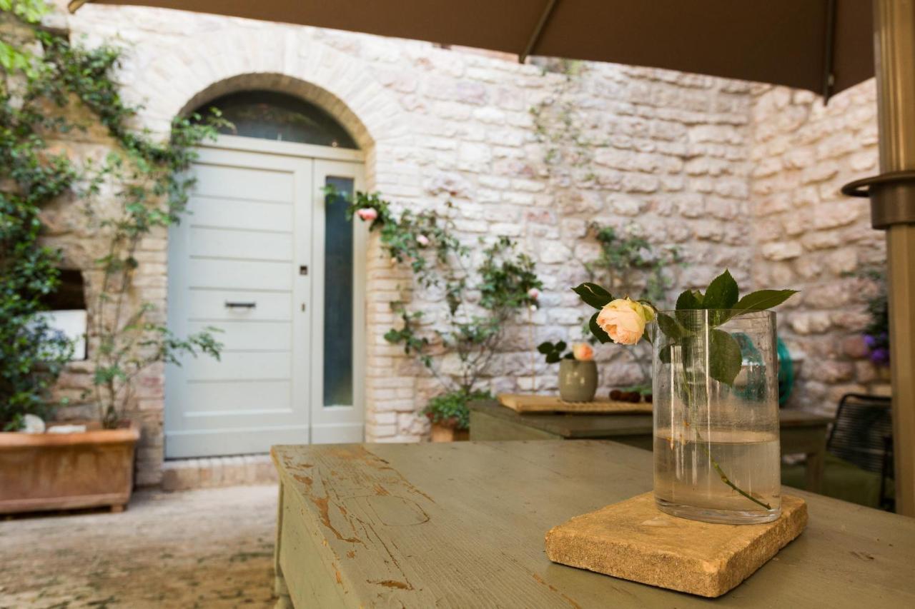 Residenza La Corte Ασίζη Εξωτερικό φωτογραφία